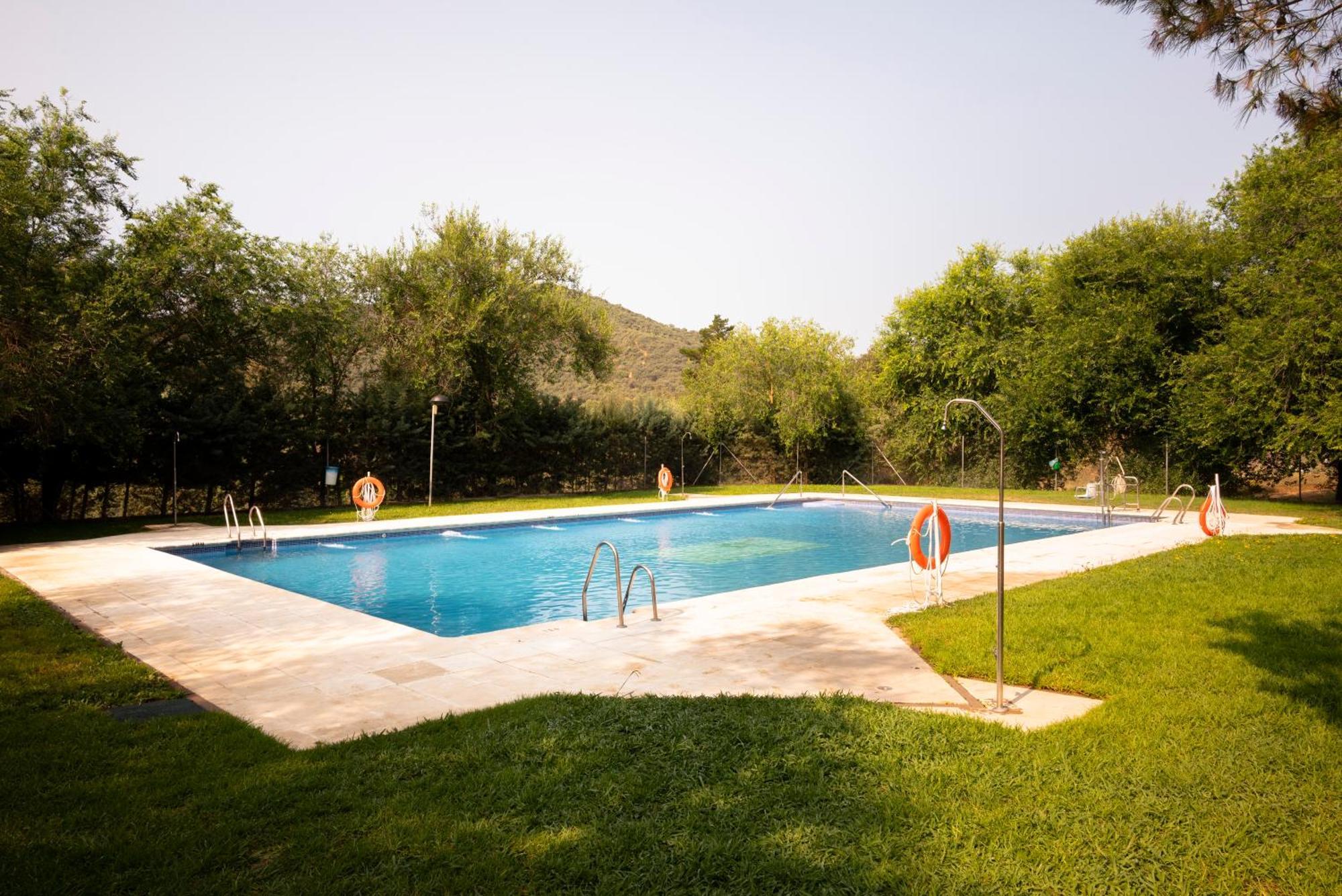 Bungalows Camping Jimmy Jones Villaviciosa de Cordoba Exterior photo